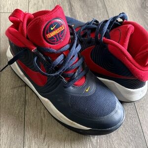 Nike Kids' Team Hustle Basketball Sneakers - Navy & Red